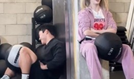 韩国爆料女团成员恋情视频,女团成员恋情视频曝光，甜蜜瞬间引粉丝热议